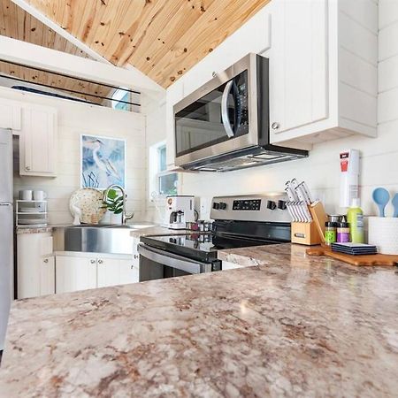4 Heron Haus, Luxury Tiny House, Pet Friendly, Mins To Downtown Гантерсвилл Экстерьер фото